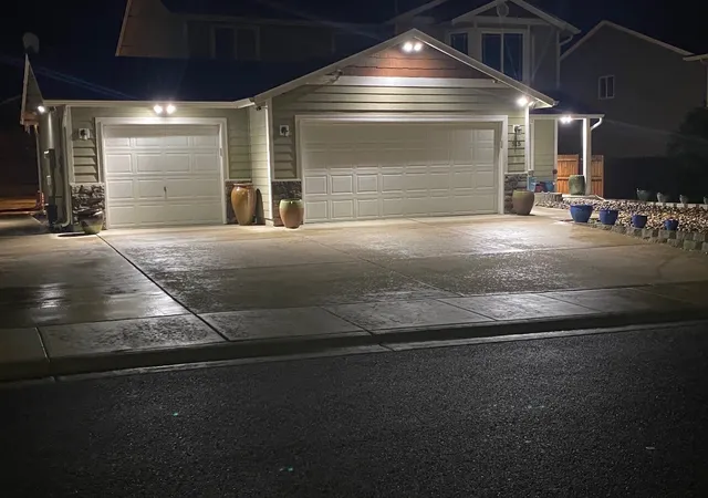 Photo 2 of Single family home for sale at 515 Baker St, Moxee, WA 98936 | MLS# NWM2595855 | Listing updated on 2026-10-19