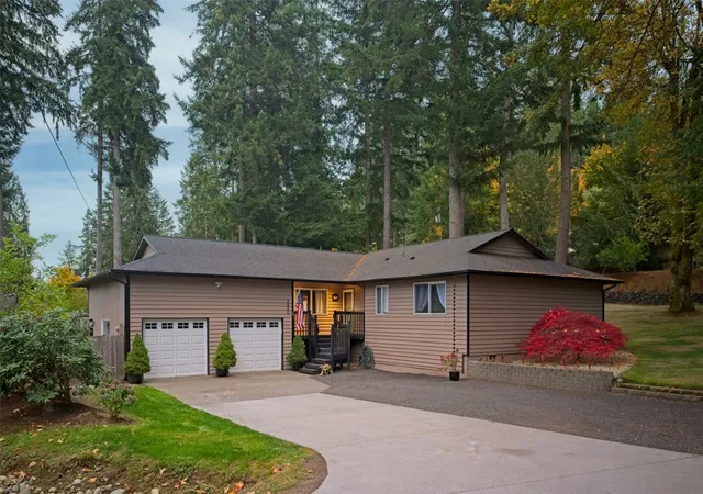 Single family home for sale at 3820 Green Mountain Rd NW, Bremerton, WA 98312 | MLS# NWM2595857