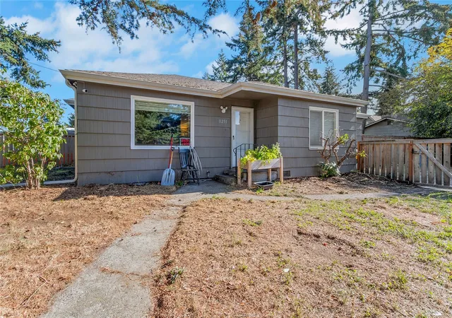 Photo 1 of Single family home for sale at 11251 Park Ave S, Tacoma, WA 98444 | MLS# NWM2595858 | Listing updated on 2026-10-20