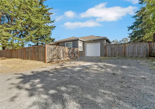 Photo 2 of Single family home for sale at 11251 Park Ave S, Tacoma, WA 98444 | MLS# NWM2595858 | Listing updated on 2026-10-20
