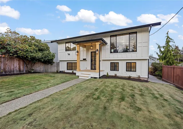 Photo 1 of Single family home for sale at 6323 N Hale St, Tacoma, WA 98407 | MLS# NWM2595869 | Listing updated on 2026-10-28