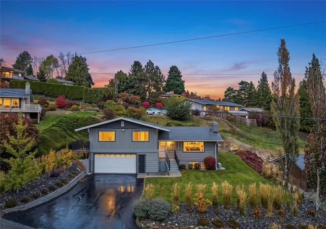 Single family home for sale at 2322 5th Street, Wenatchee, WA 98801 | MLS# NWM2595881