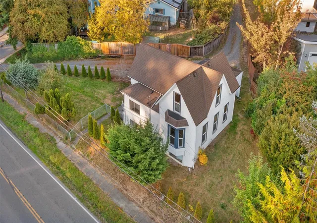 Photo 1 of Single family home for sale at 1820 2nd Street, Snohomish, WA 98290 | MLS# NWM2595888 | Listing updated on 2026-10-20
