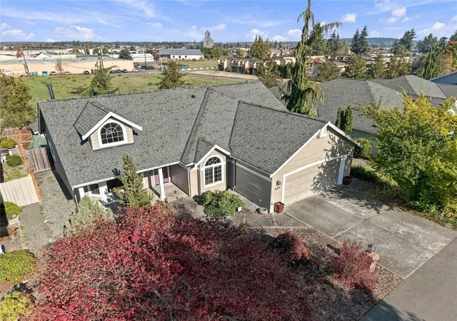 Photo 2 of Single family home for sale at 634 W Summer Breeze Ln, Sequim, WA 98382 | MLS# NWM2595890 | Listing updated on 2026-10-27
