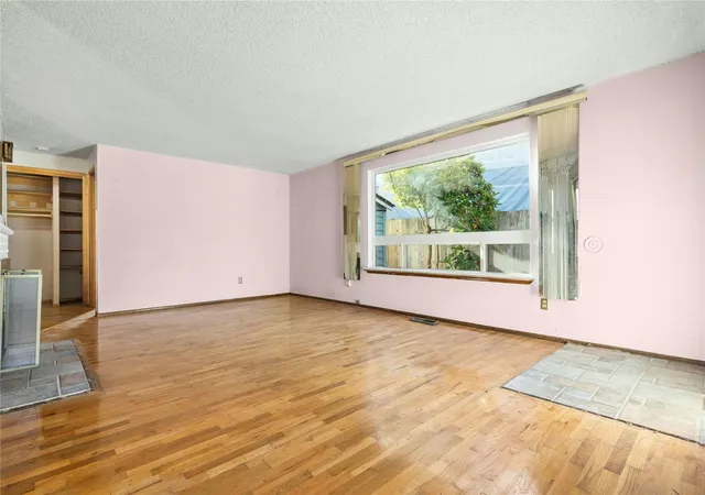 Photo 4 of Single family home for sale at 103 SW 130th Street, Burien, WA 98146 | MLS# NWM2595892 | Listing updated on 2026-10-20