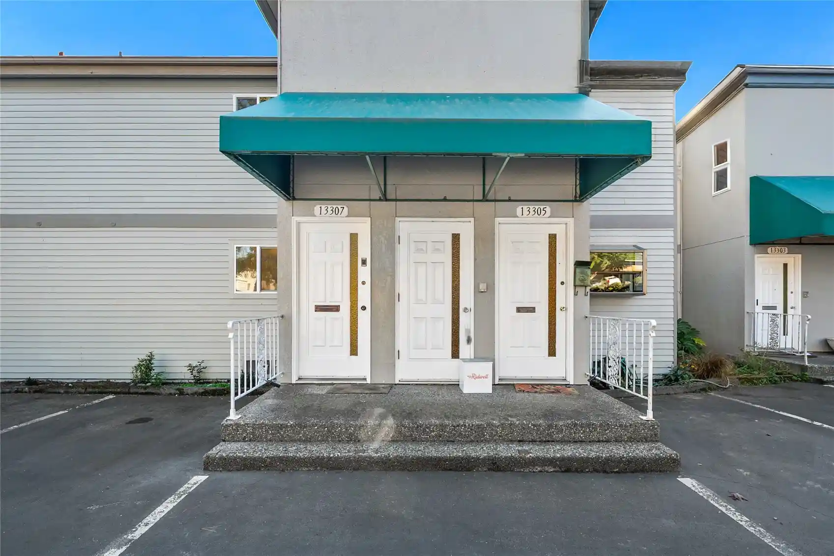 Photo 4 of Condo for sale at 13307 15th Avenue NE #C3, Seattle, WA 98125 | MLS# NWM2595895 | Listing updated on 2026-10-24