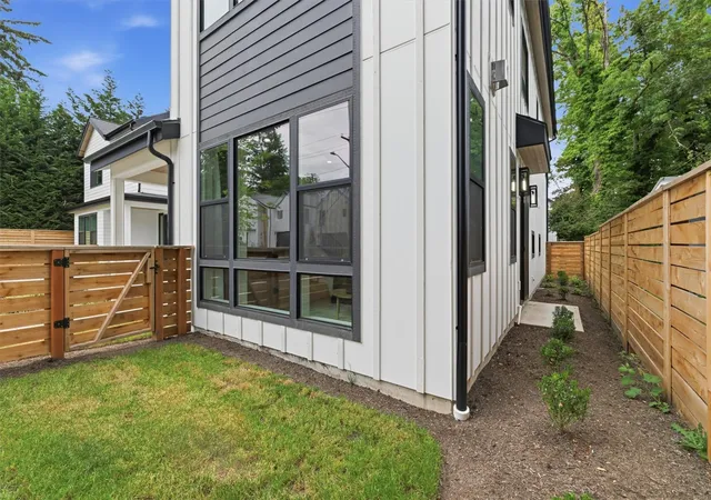 Photo 2 of Single family home for sale at 12426 NE 90th Street, Kirkland, WA 98033 | MLS# NWM2595915 | Listing updated on 2026-10-20