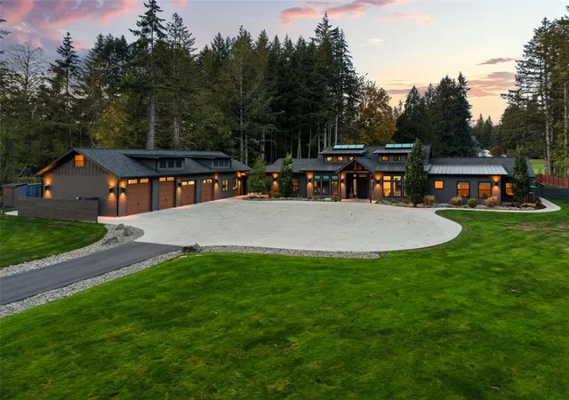 Photo 2 of Mansion for sale at 3034 36th Avenue Nw, Olympia, WA 98502 | MLS# NWM2595948 | Listing updated on 2026-10-21