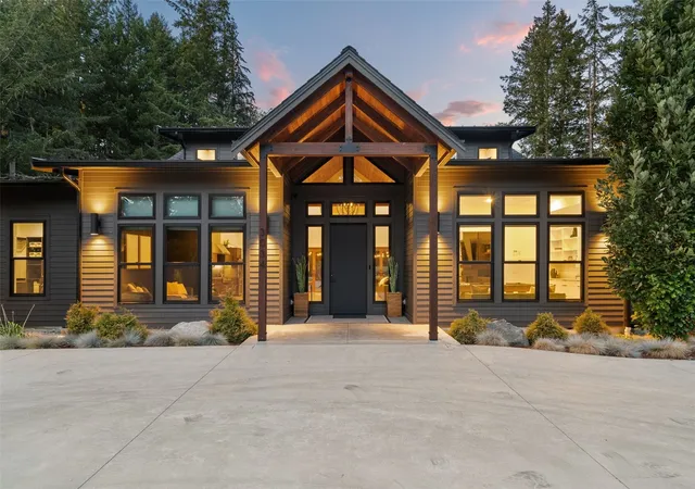 Photo 3 of Mansion for sale at 3034 36th Avenue Nw, Olympia, WA 98502 | MLS# NWM2595948 | Listing updated on 2026-10-21