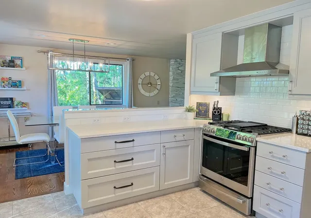Photo 2 of Single family home for sale at 9550 132nd Avenue Se, Renton, WA 98059 | MLS# NWM2595962 | Listing updated on 2026-10-23