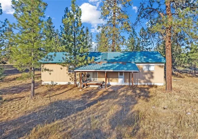 Photo 2 of Single family home for sale at 37400 Teel Hl Rd N, Davenport, WA 99122 | MLS# NWM2595978 | Listing updated on 2026-10-20