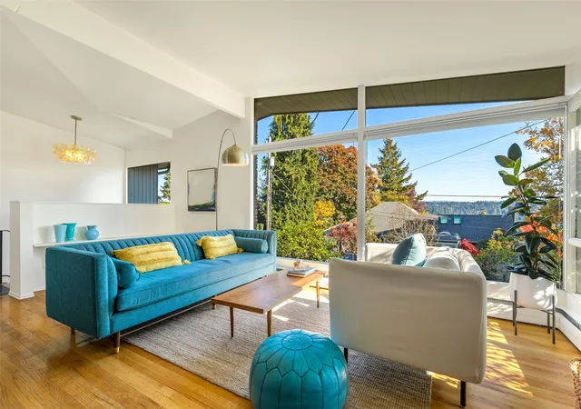 Photo 4 of Single family home for sale at 6749 55th Avenue S, Seattle, WA 98118 | MLS# NWM2596000 | Listing updated on 2026-10-24
