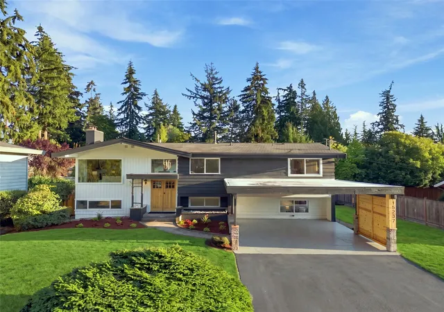 Photo 3 of Single family home for sale at 15237 NE 3rd Street, Bellevue, WA 98007 | MLS# NWM2596010 | Listing updated on 2026-10-23