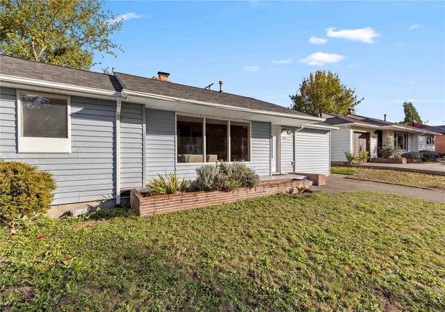 Photo 1 of Single family home for sale at 2504 Veldee Ave, Bremerton, WA 98312 | MLS# NWM2596051 | Listing updated on 2026-10-29