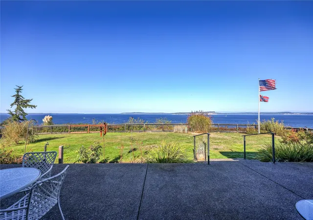 Photo 1 of Single family home for sale at 5828 Ne Twin Spits Rd, Hansville, WA 98340 | MLS# NWM2596054 | Listing updated on 2026-10-28