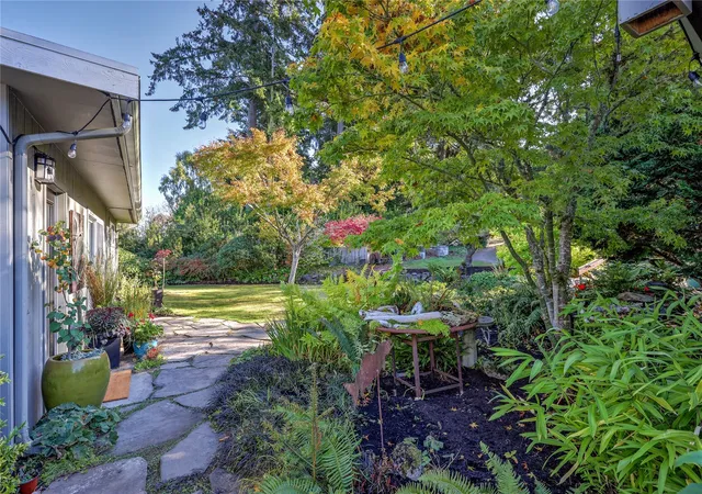Photo 3 of Single family home for sale at 5828 NE Twin Spits Rd, Hansville, WA 98340 | MLS# NWM2596054 | Listing updated on 2026-10-28