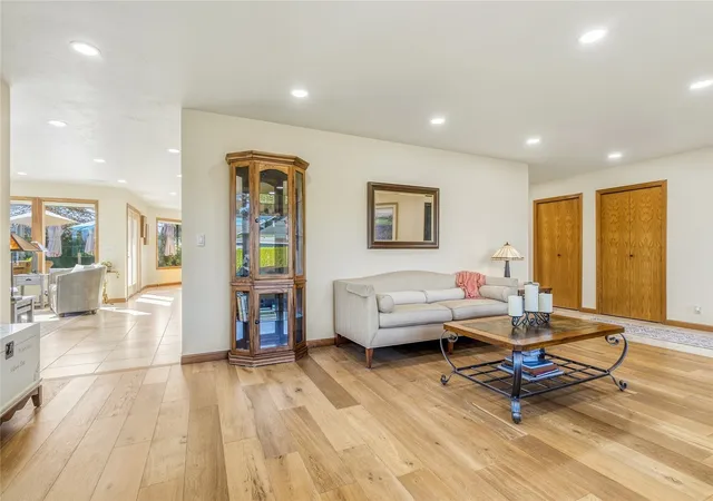 Photo 4 of Single family home for sale at 1343 Highland Rd, Walla Walla, WA 99362 | MLS# NWM2596076 | Listing updated on 2026-10-26