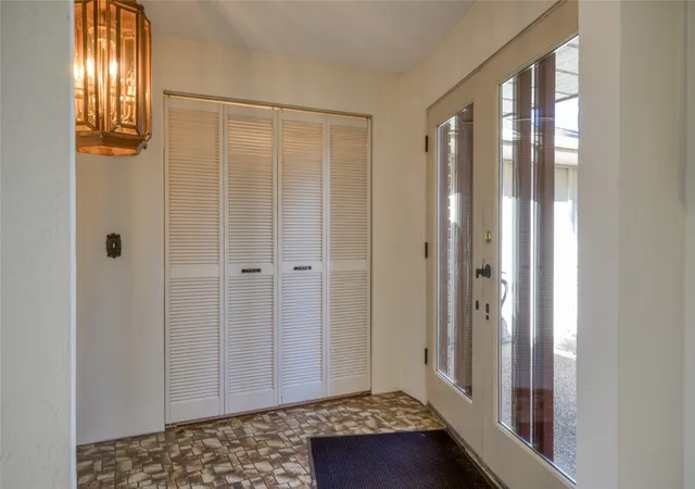 Photo 3 of Single family home for sale at 1805 Graves Ave, Aberdeen, WA 98520 | MLS# NWM2596077 | Listing updated on 2026-10-23