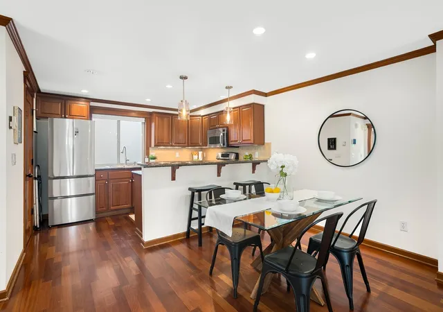 Photo 4 of Townhouse for sale at 3043 59th Avenue SW #B, Seattle, WA 98116 | MLS# NWM2596094 | Listing updated on 2026-10-20