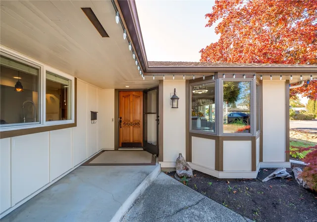 Photo 4 of Sale Pending at 1504 7th Avenue SW, Puyallup, WA 98371 | MLS# NWM2596095 | Listing updated on 2026-10-25