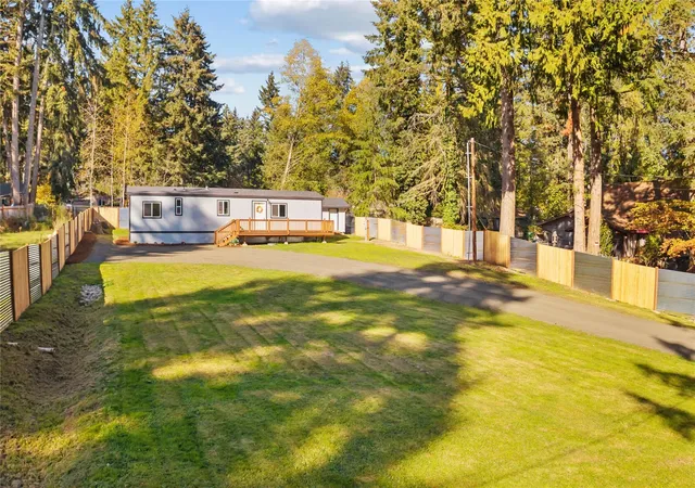 Photo 3 of Manufactured home for sale at 421 E Agate Dr, Shelton, WA 98584 | MLS# NWM2596097 | Listing updated on 2026-10-22