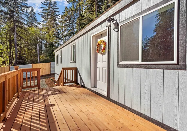 Photo 3 of Manufactured home for sale at 421 E Agate Dr, Shelton, WA 98584 | MLS# NWM2596097 | Listing updated on 2026-10-22
