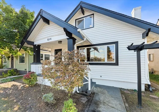 Single family home for sale at 5014 S Park, Tacoma, WA 98408 | MLS# NWM2596104