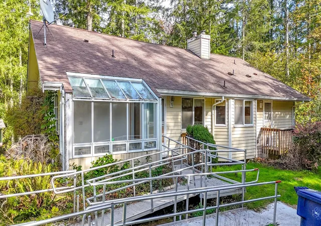Photo 2 of Single family home for sale at 37032 286th Avenue Se, Enumclaw, WA 98022 | MLS# NWM2596115 | Listing updated on 2026-10-26