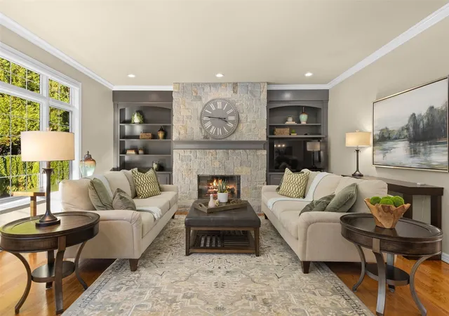 Photo 4 of Single family home for sale at 24634 SE 9th Place, Sammamish, WA 98074 | MLS# NWM2596155 | Listing updated on 2026-10-26