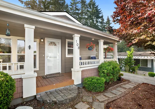 Photo 2 of Manufactured home for sale at 2500 S 370th Street #108, Federal Way, WA 98003 | MLS# NWM2596163 | Listing updated on 2026-10-23