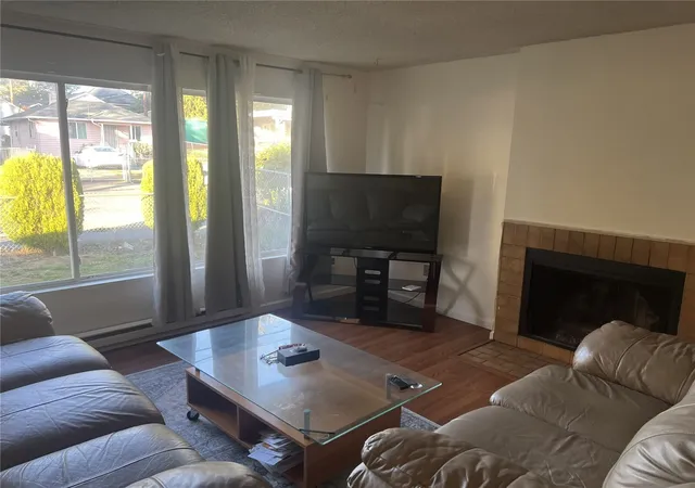 Photo 2 of Single family home for sale at 4643 S Othello St, Seattle, WA 98118 | MLS# NWM2596169 | Listing updated on 2026-10-23