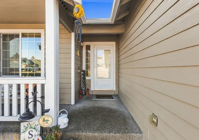 Photo 3 of Single family home for sale at 16525 92nd Avenue SE, Yelm, WA 98597 | MLS# NWM2596185 | Listing updated on 2026-10-23