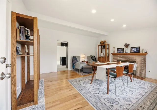 Photo 3 of Single family home for sale at 1279 149th Place SE, Bellevue, WA 98007 | MLS# NWM2596187 | Listing updated on 2026-10-22