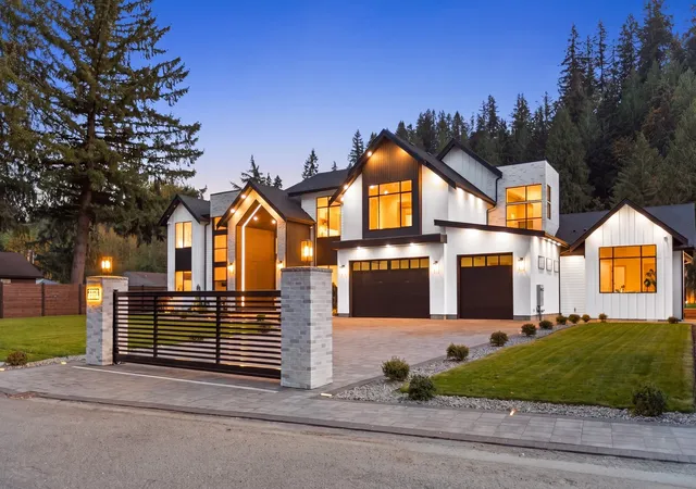 Photo 3 of Single family home for sale at 22221 Se Bain Rd, Maple Valley, WA 98038 | MLS# NWM2596227 | Listing updated on 2026-10-22