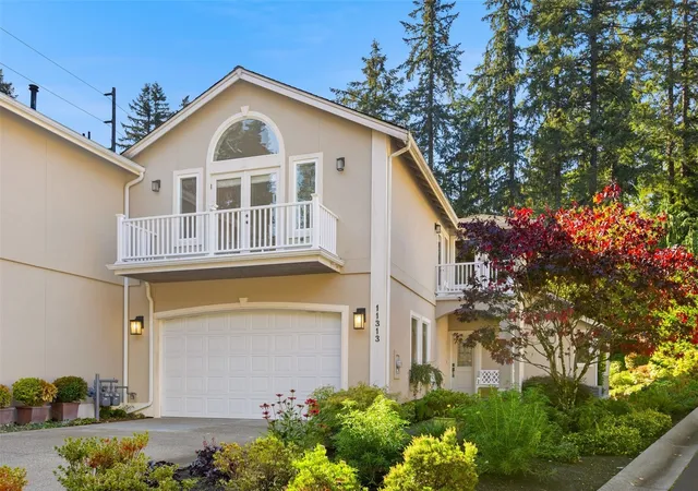 Photo 1 of Sale Pending at 11313 Greystone Dr Sw #6B, Lakewood, WA 98499 | MLS# NWM2596229 | Listing updated on 2026-10-25