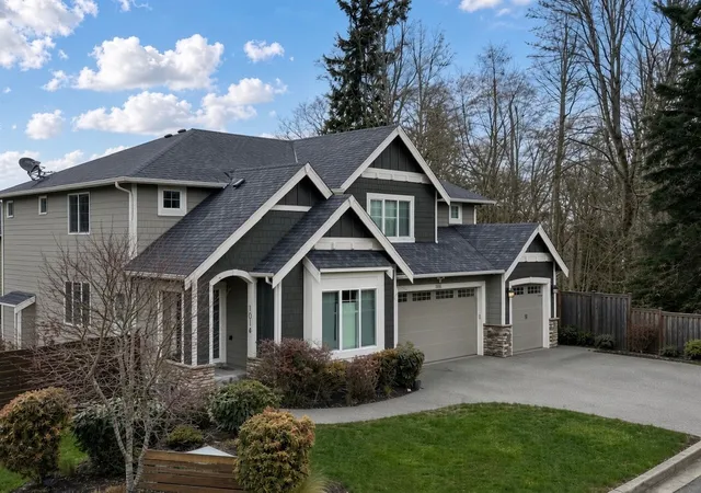 Photo 2 of Single family home for sale at 1014 Hill St, Mukilteo, WA 98275 | MLS# NWM2596236 | Listing updated on 2026-10-27