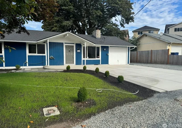 Photo 2 of Single family home for sale at 14616 Ash Way, Lynnwood, WA 98087 | MLS# NWM2596249 | Listing updated on 2026-10-21