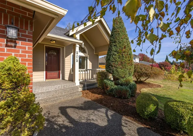 Photo 2 of Single family home for sale at 505 Brookfield Ct, Lynden, WA 98264 | MLS# NWM2596260 | Listing updated on 2026-10-22