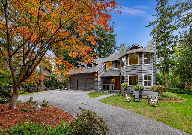 Single family home for sale at 349 Viewcrest Rd, Bellingham, WA 98229 | MLS# NWM2596261