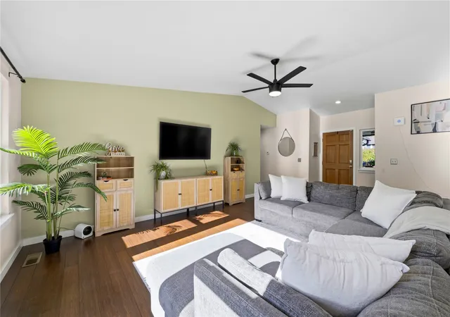 Photo 4 of Single family home for sale at 19041 SE 271st Place, Covington, WA 98042 | MLS# NWM2596264 | Listing updated on 2026-10-25