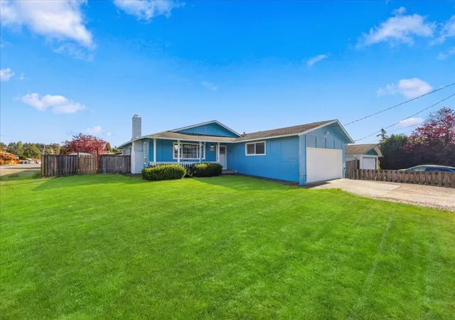 Photo 1 of Single family home for sale at 24404 14th Avenue S, Des Moines, WA 98198 | MLS# NWM2596289 | Listing updated on 2026-10-22