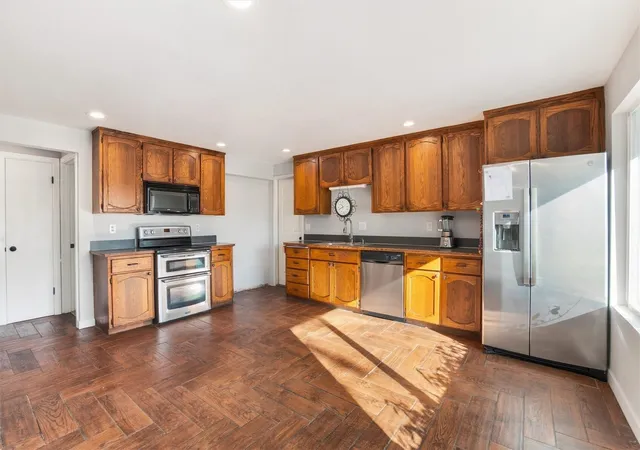 Photo 4 of Single family home for sale at 13426 61st Avenue SE, Everett, WA 98208 | MLS# NWM2596292 | Listing updated on 2026-10-23