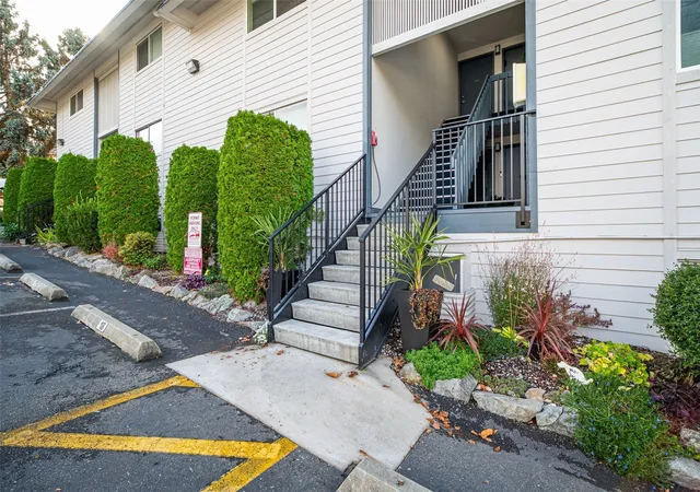 Photo 4 of Condo for sale at 22975 Marine View Dr S #C-304, Des Moines, WA 98198 | MLS# NWM2596296 | Listing updated on 2026-10-28