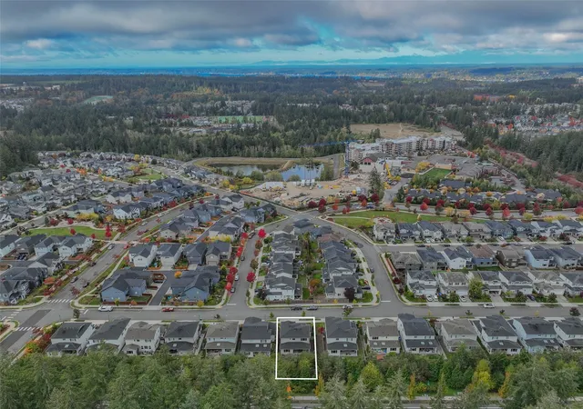 Photo 3 of Single family home for sale at 10947 Echo Rock Pl, Gig Harbor, WA 98332 | MLS# NWM2596304 | Listing updated on 2026-10-22