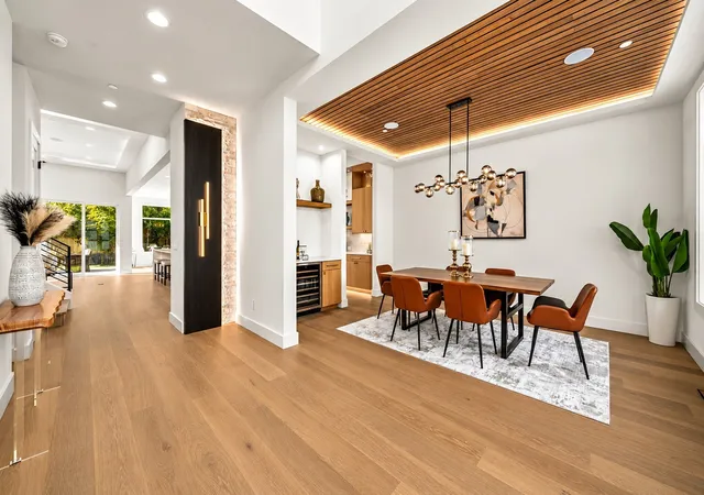 Photo 3 of Single family home for sale at 633 165th Avenue Ne, Bellevue, WA 98008 | MLS# NWM2596308 | Listing updated on 2026-10-27