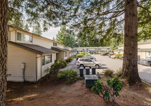 Photo 3 of Condo for sale at 3126 Rustlewood Ln SE, Port Orchard, WA 98366 | MLS# NWM2596311 | Listing updated on 2026-10-29