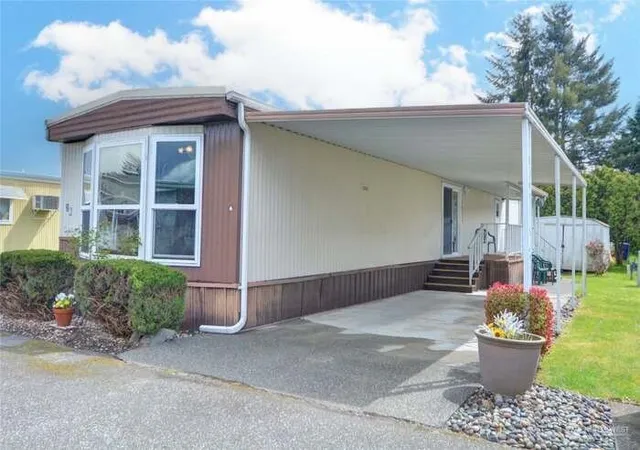 Photo 2 of Sale Pending at 16600 25th Avenue Ne #26, Marysville, WA 98271 | MLS# NWM2596324 | Listing updated on 2026-10-26