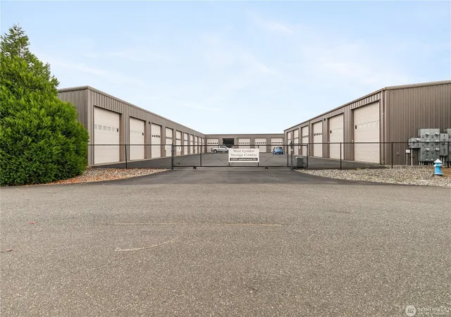 Photo 3 of Condo for sale at 2305 Leatherwood Dr #2, Lynden, WA 98264 | MLS# NWM2596329 | Listing updated on 2026-10-22