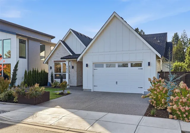Photo 2 of Single family home for sale at 1635 N 25th Street, Washougal, WA 98671 | MLS# NWM2596334 | Listing updated on 2026-10-23