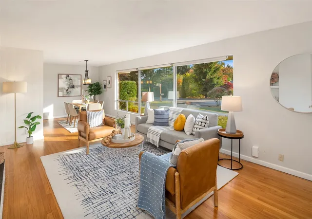 Photo 3 of Single family home for sale at 4127 93rd Avenue SE, Mercer Island, WA 98040 | MLS# NWM2596353 | Listing updated on 2026-10-23